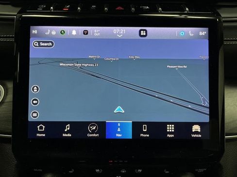 Used 2023 Jeep Grand Cherokee Limited w/ Luxury Tech Group II image 9