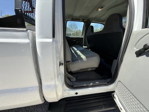 Used 2006 Ford F250 XL image 18
