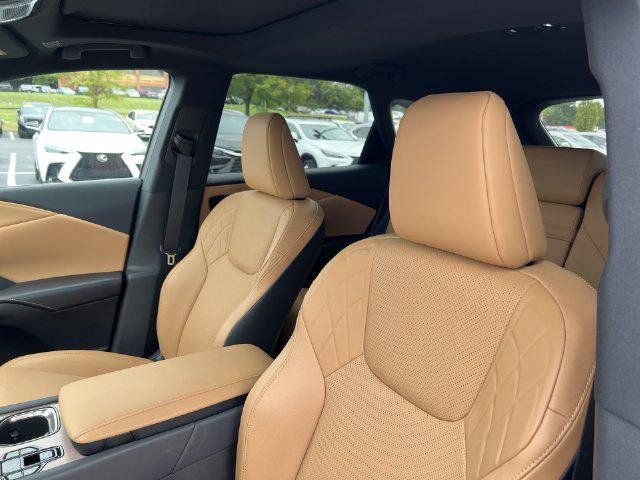 Certified 2025 Lexus RX 350 Premium AWD/4WD image 9