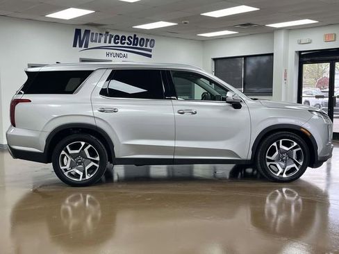 Used 2024 Hyundai Palisade SEL image 4