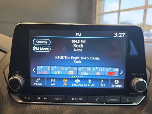 Used 2024 Nissan Sentra SV FWD image 23