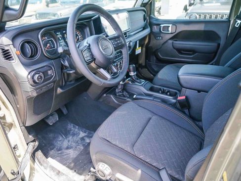 New 2026 Jeep Gladiator Mojave AWD/4WD image 16