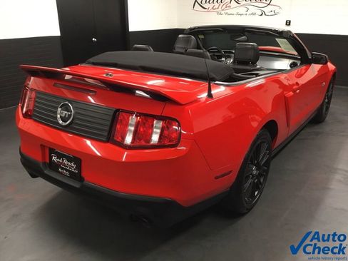 Used 2012 Ford Mustang GT Premium image 11