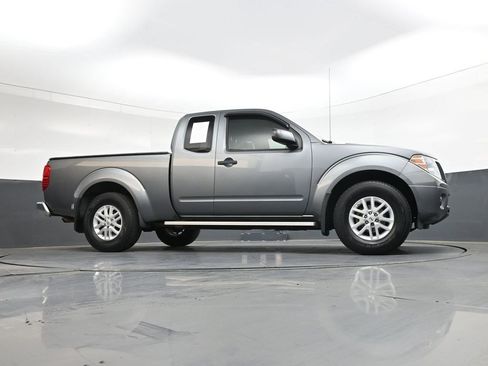 Used 2018 Nissan Frontier SV image 29
