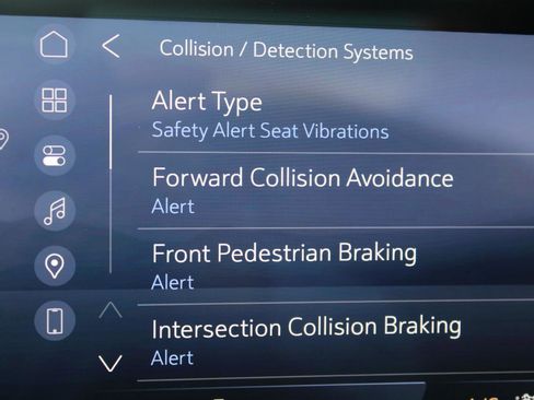 Used 2025 Buick Enclave Preferred FWD image 31
