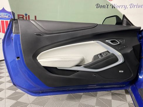 Used 2020 Chevrolet Camaro LT RWD image 12