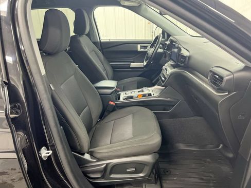 Used 2022 Ford Explorer XLT AWD/4WD image 21