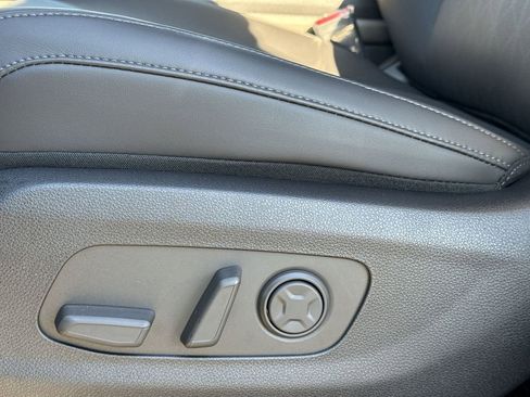 New 2026 Kia Carnival EX FWD image 14