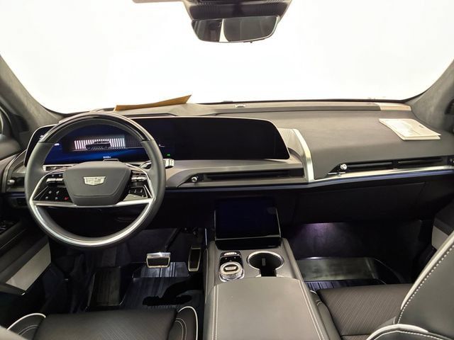 Certified 2026 Cadillac Vistiq Platinum w/ LPO, Floor Liner Package AWD/4WD image 20