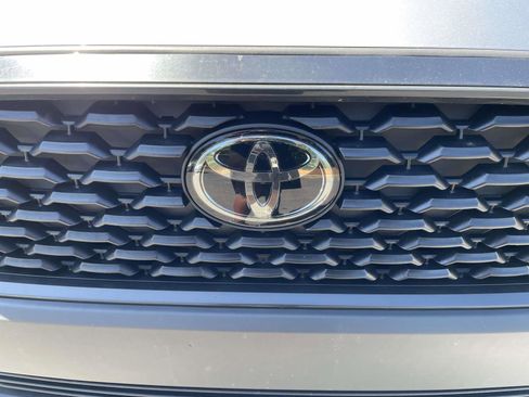 Used 2023 Toyota Corolla Cross LE FWD image 6