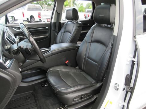 Used 2021 Buick Enclave Avenir w/ Avenir Technology Package AWD/4WD image 19