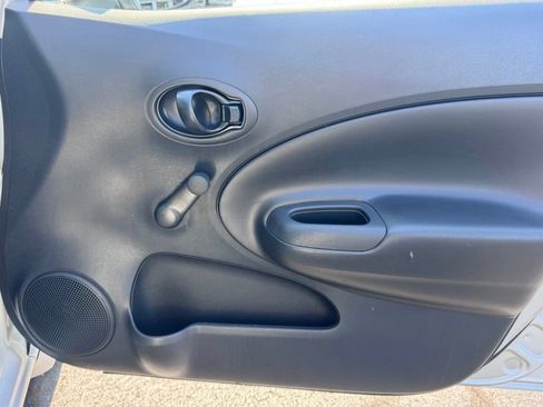 Used 2018 Nissan Versa Note S FWD image 19