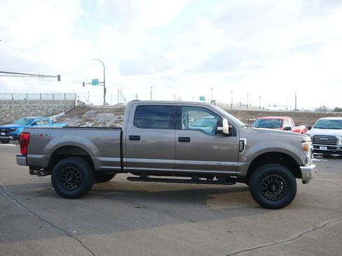 Used 2021 Ford F250 XLT image 4