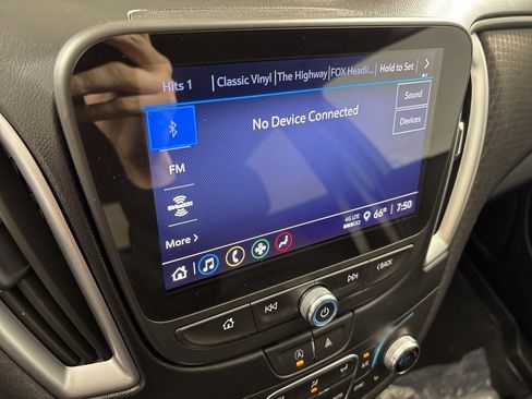 Used 2023 Chevrolet Malibu LT FWD image 34