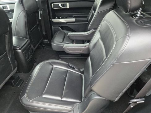 Used 2023 Ford Explorer XLT w/ Equipment Group 202A image 17