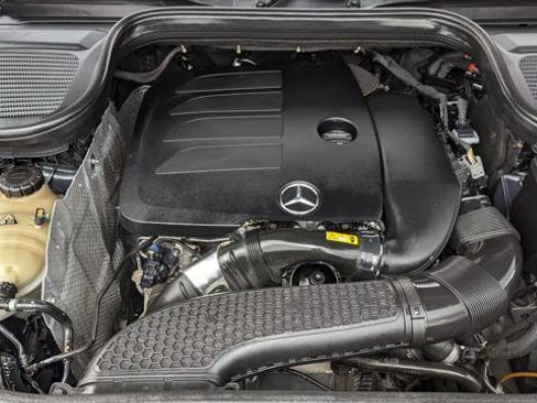 Used 2020 Mercedes-Benz GLE 350 4MATIC w/ Premium Package image 29