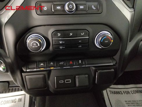 Used 2023 Chevrolet Silverado 1500 Custom AWD/4WD image 19