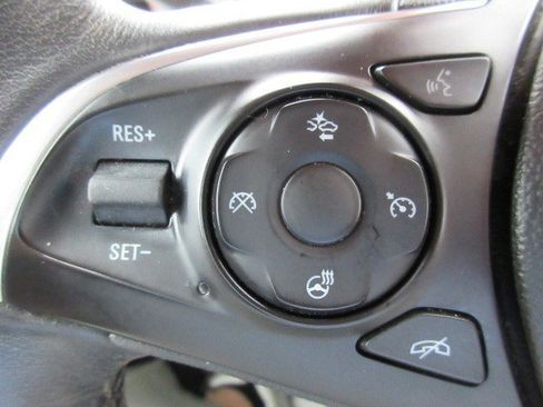 Used 2021 Buick Enclave Avenir w/ Avenir Technology Package FWD image 22