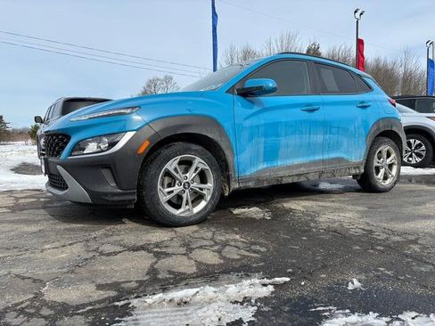 Used 2023 Hyundai Kona SEL image 3