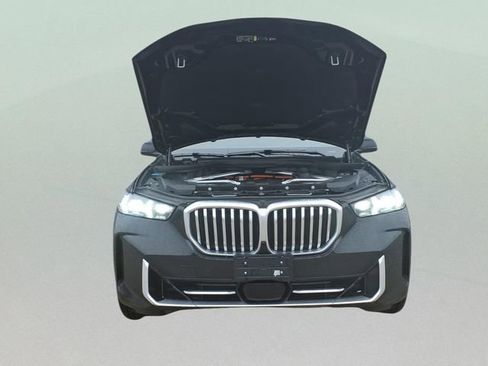 Used 2025 BMW X5 xDrive50e image 27