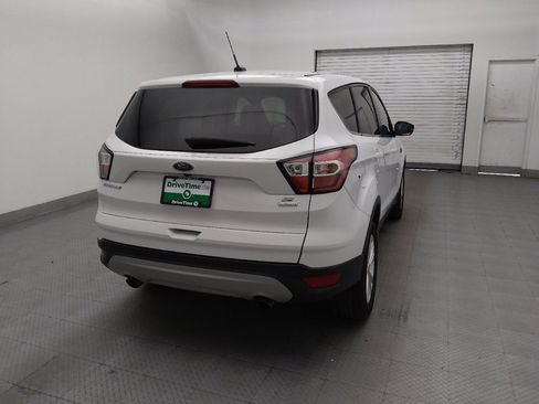 Used 2017 Ford Escape SE w/ SE Cold Weather Package FWD image 7