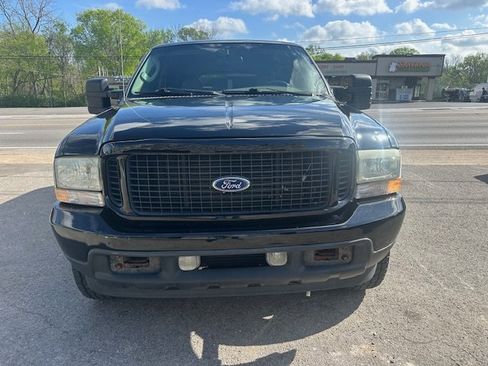 Used 2004 Ford Excursion Limited image 2