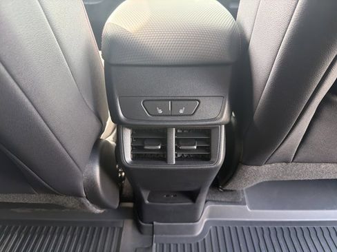 New 2026 Chevrolet Equinox RS w/ Convenience Package III AWD/4WD image 29