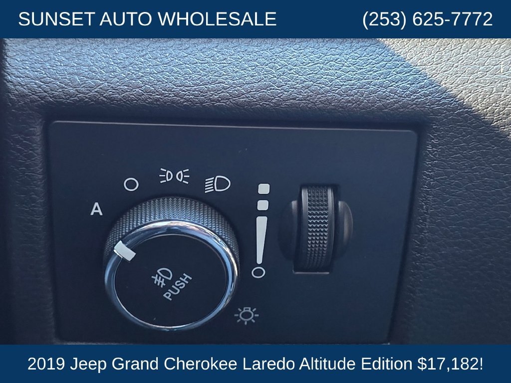 Used 2019 Jeep Grand Cherokee Altitude AWD/4WD image 26
