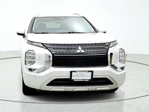 Used 2022 Mitsubishi Outlander SEL AWD/4WD image 2