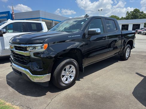 Used 2026 Chevrolet Silverado 1500 LT AWD/4WD image 3