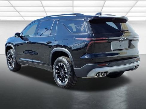 New 2026 Chevrolet Traverse Z71 w/ Enhanced Driving Package image 3