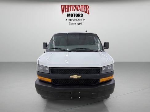 Used 2019 Chevrolet Express 3500 w/ Driver Convenience Package image 6