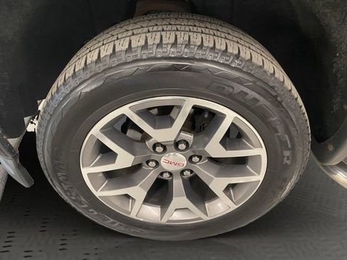 Used 2015 GMC Sierra 1500 SLT w/ All-Terrain Package AWD/4WD image 29