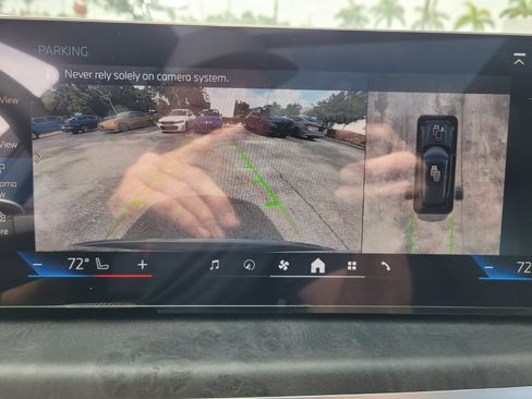 Used 2026 BMW X5 xDrive50e image 25