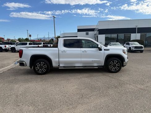Used 2021 GMC Sierra 1500 SLT w/ SLT Premium Plus Package AWD/4WD image 4