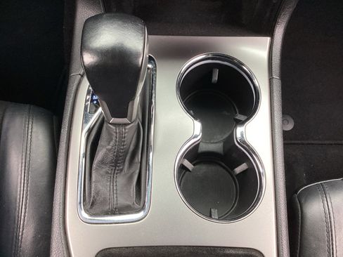 Used 2020 Jeep Grand Cherokee Altitude image 25