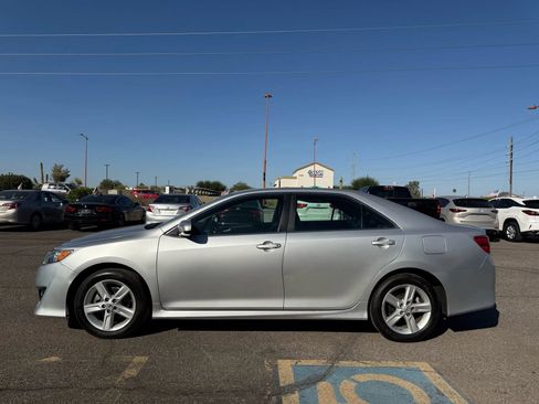 Used 2012 Toyota Camry SE image 6