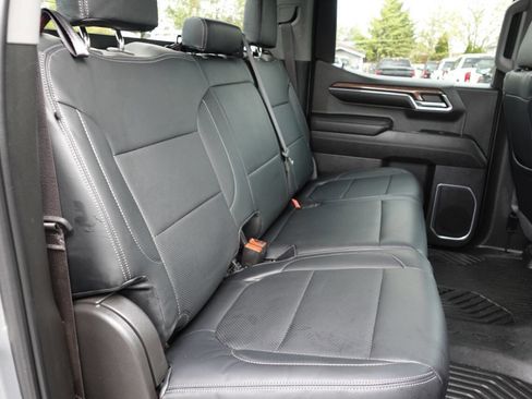 Used 2023 Chevrolet Silverado 1500 LT AWD/4WD image 31