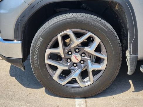 Used 2025 GMC Sierra 1500 SLT w/ SLT Premium Plus Package RWD image 10