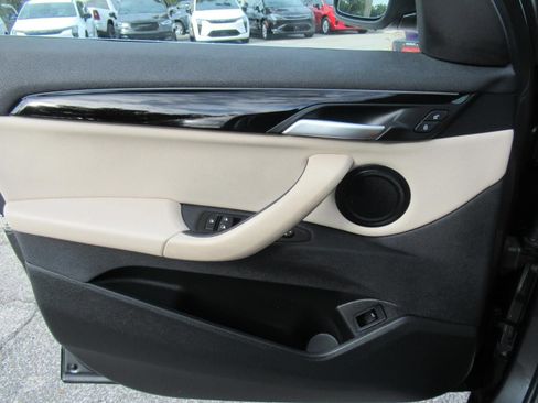 Used 2022 BMW X1 sDrive28i w/ Premium Package FWD image 21