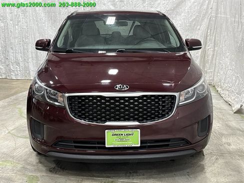 Used 2018 Kia Sedona LX image 19