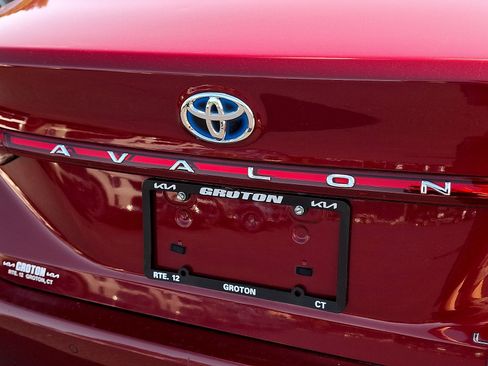 Used 2020 Toyota Avalon Limited w/ Advanced Safety Package FWD image 31