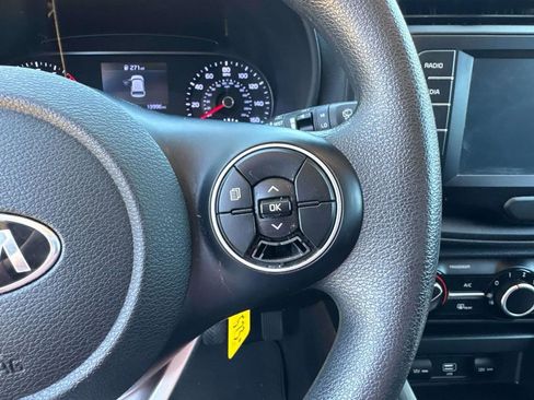 Used 2021 Kia Soul LX image 24