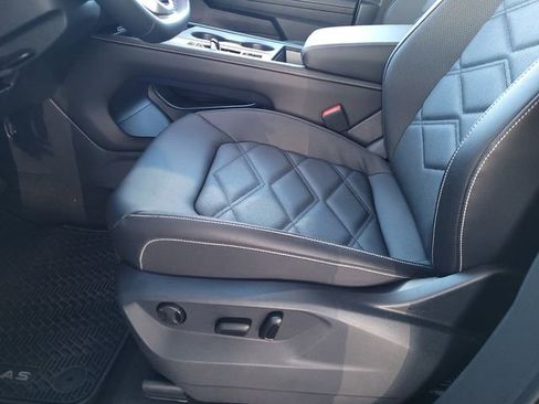 Used 2026 Volkswagen Atlas SE image 16