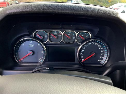 Used 2020 Chevrolet Suburban LS image 16