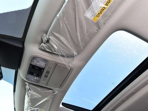 New 2026 Honda Odyssey EX-L image 24