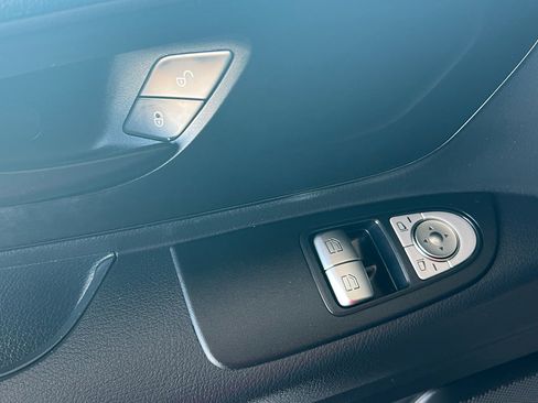 Used 2022 Mercedes-Benz Metris image 16