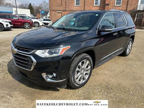 Used 2021 Chevrolet Traverse Premier image 1