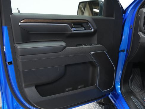 Used 2025 Chevrolet Silverado 1500 LT image 21