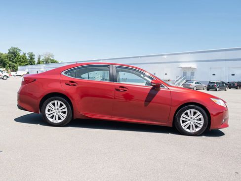 Used 2014 Lexus ES 350 w/ Premium Package FWD image 7
